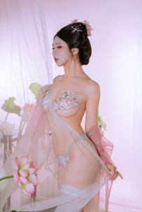 #云溪溪_Vol.125_奶桃桃_采莲_[90P-2.12GB]