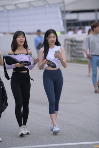 【精选街拍】Vol.3157 甜美可爱蓝色瑜伽服 [71P-1.54GB]